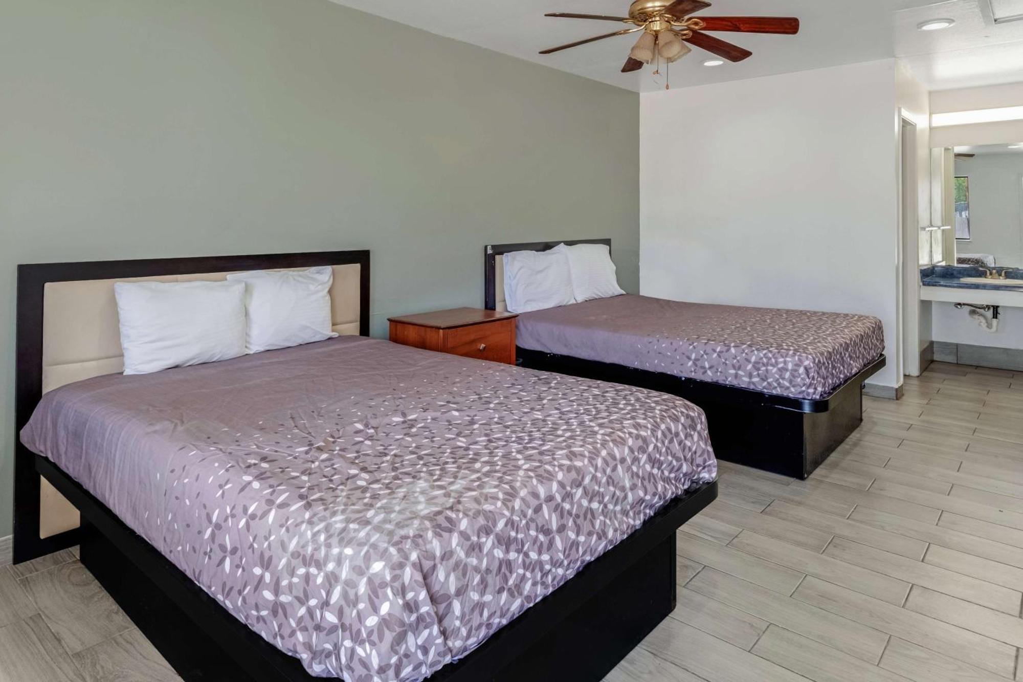Americas Best Value Inn San Antonio Downtown Riverwalk Екстериор снимка
