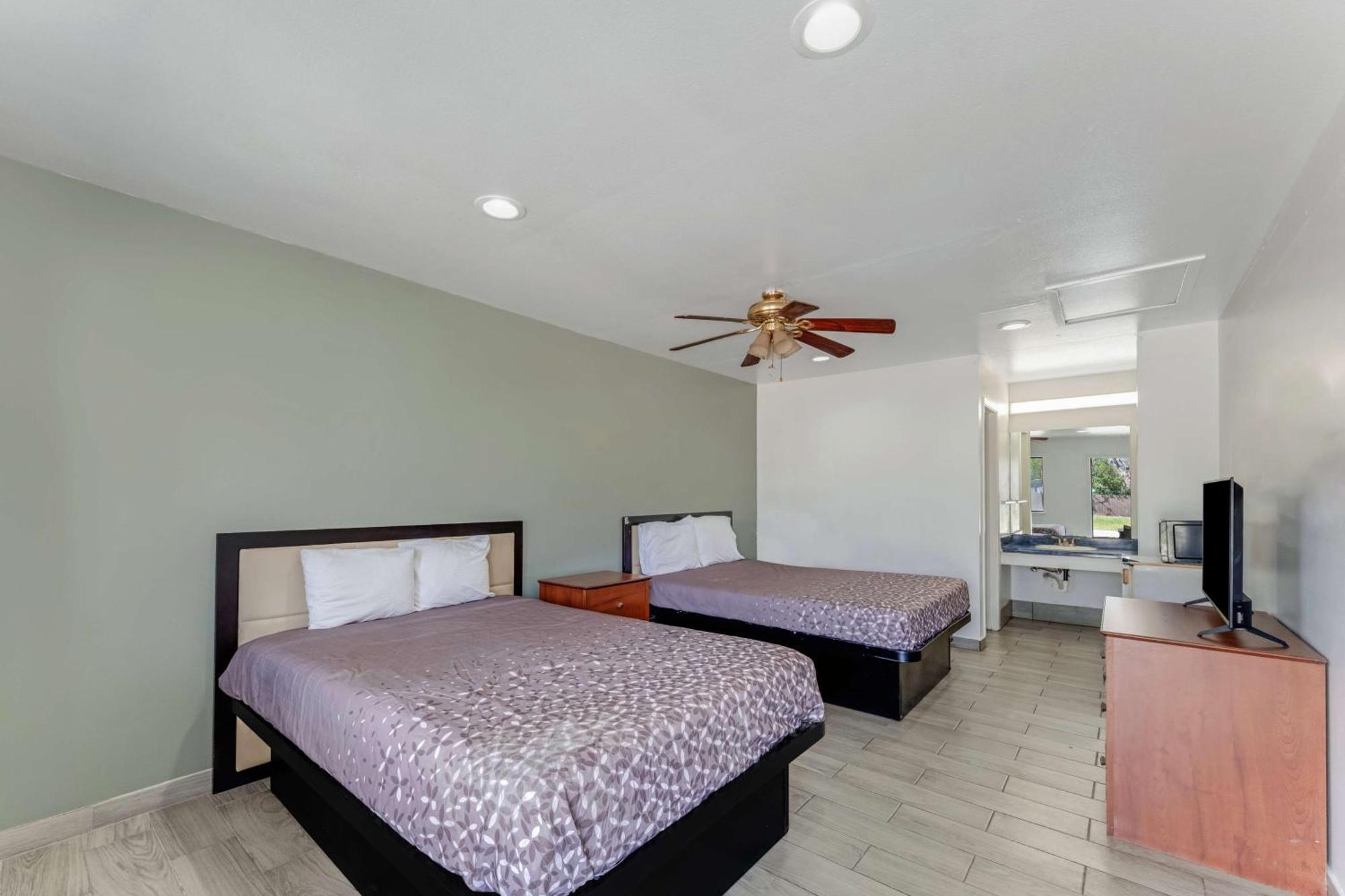 Americas Best Value Inn San Antonio Downtown Riverwalk Екстериор снимка